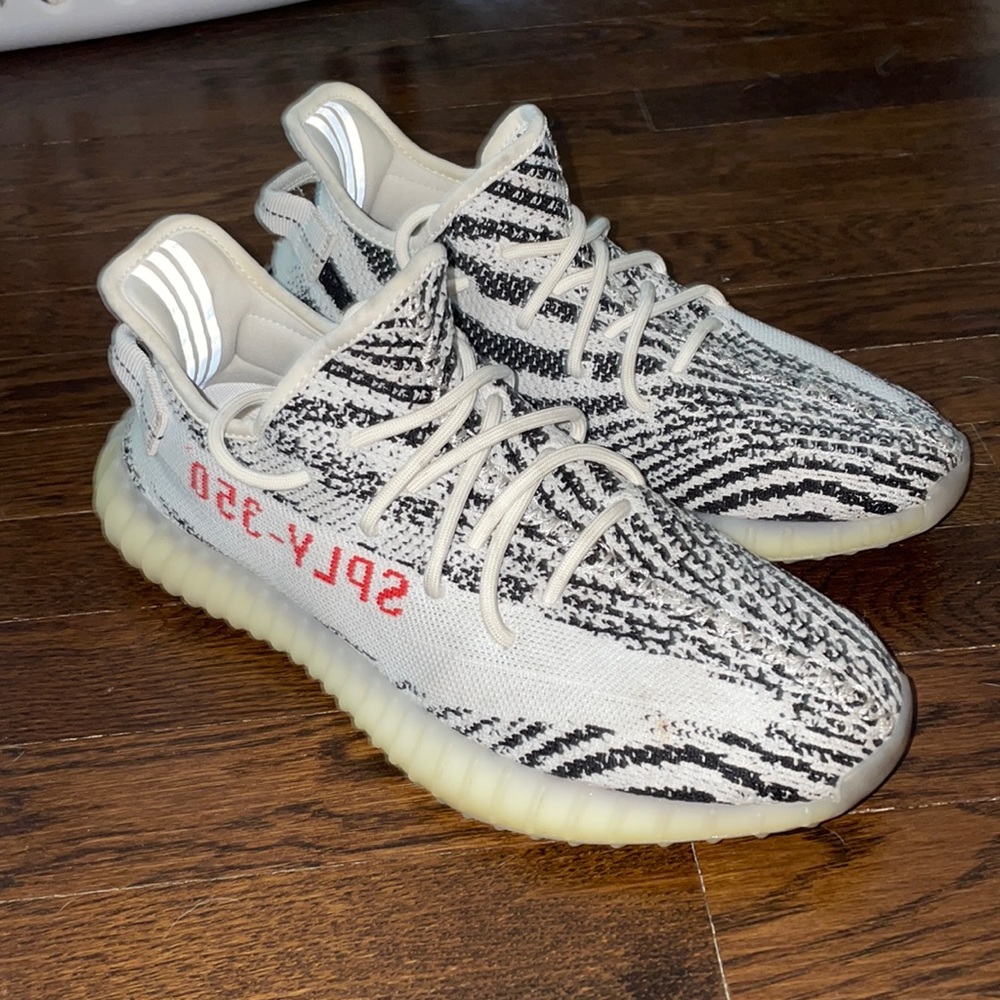 size 9.5 authentic yeezy zebras lightly worn